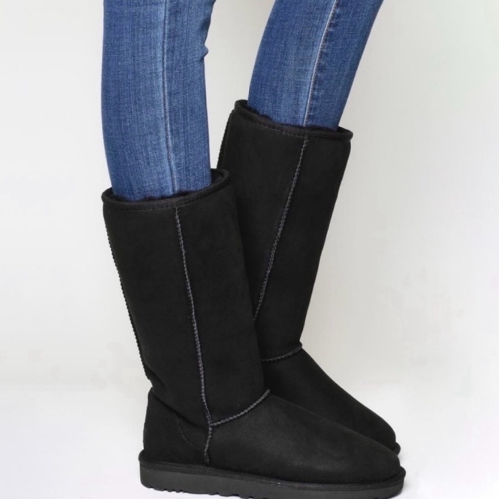 UGG BLACK CLASSIC TALL SHERPA LINED BOOTS- faded in color ❤️ preloved ❤️ - Picture 11 of 15